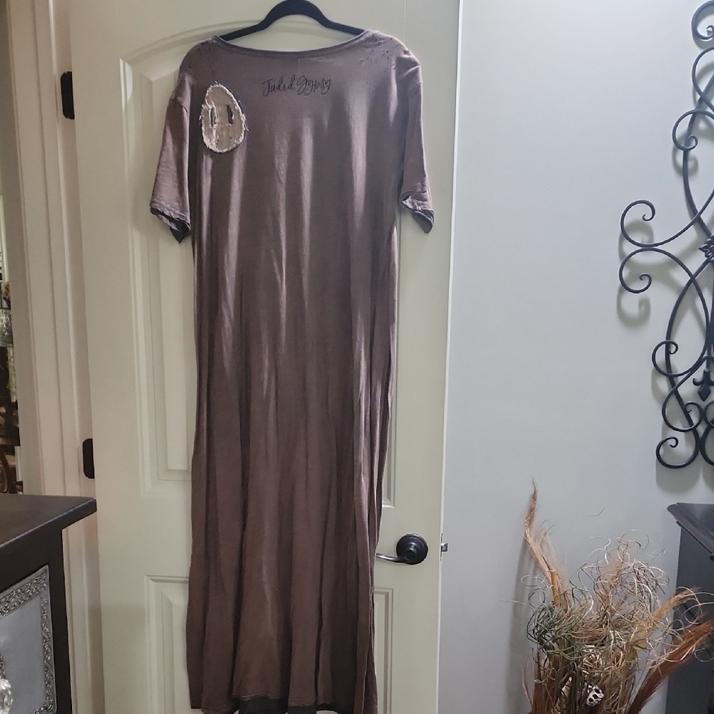 Brown Maxi Dress with Peace Sign Patch - Picture 6 of 9